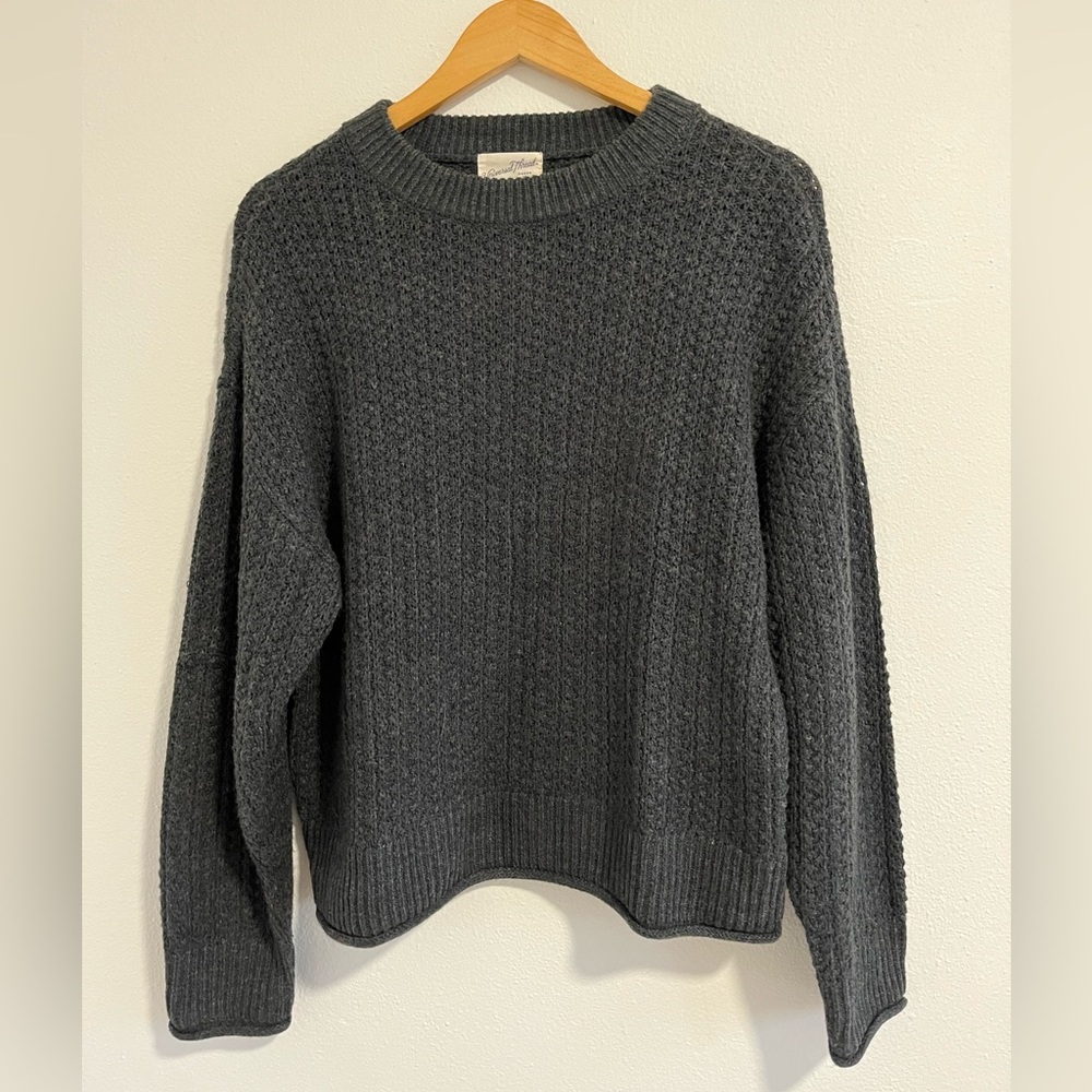 Universal Thread Dark Gray Sweater